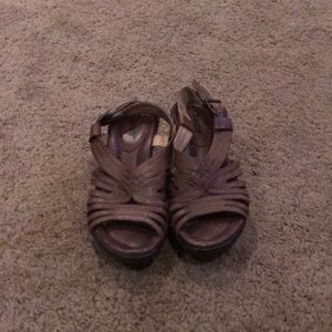 Earth leather size 5.5